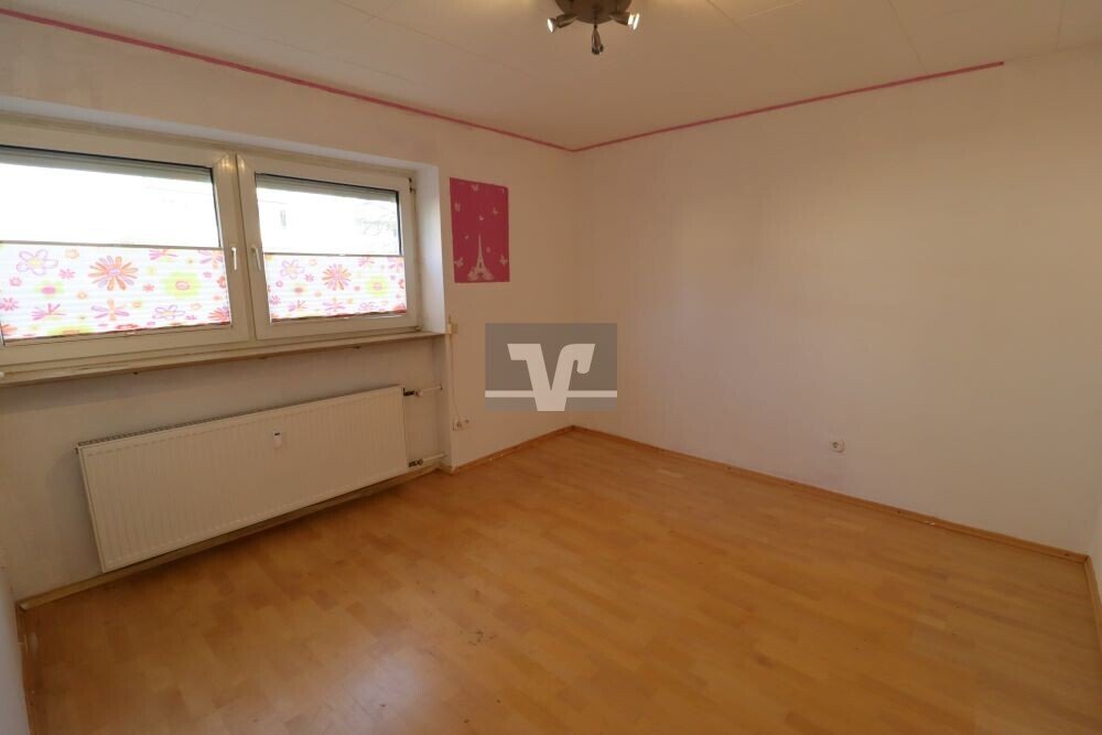 WE 13 — 3-Zimmer-Wohnung im Erdgeschoss, Ludwigshafen-Mundenheim — Weiteres Zimmer vor der Sanierung | Sanierung durch vivunt GmbH