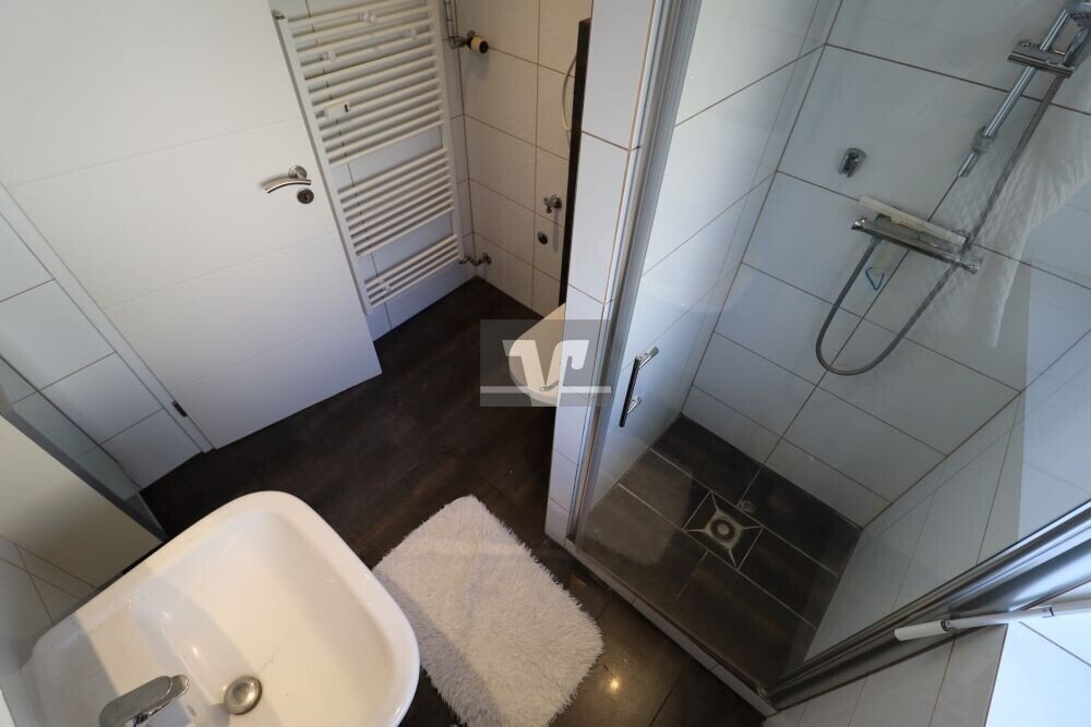 WE 13 — 3-Zimmer-Wohnung im Erdgeschoss, Ludwigshafen-Mundenheim — Badezimmer vor der Sanierung | Sanierung durch vivunt GmbH