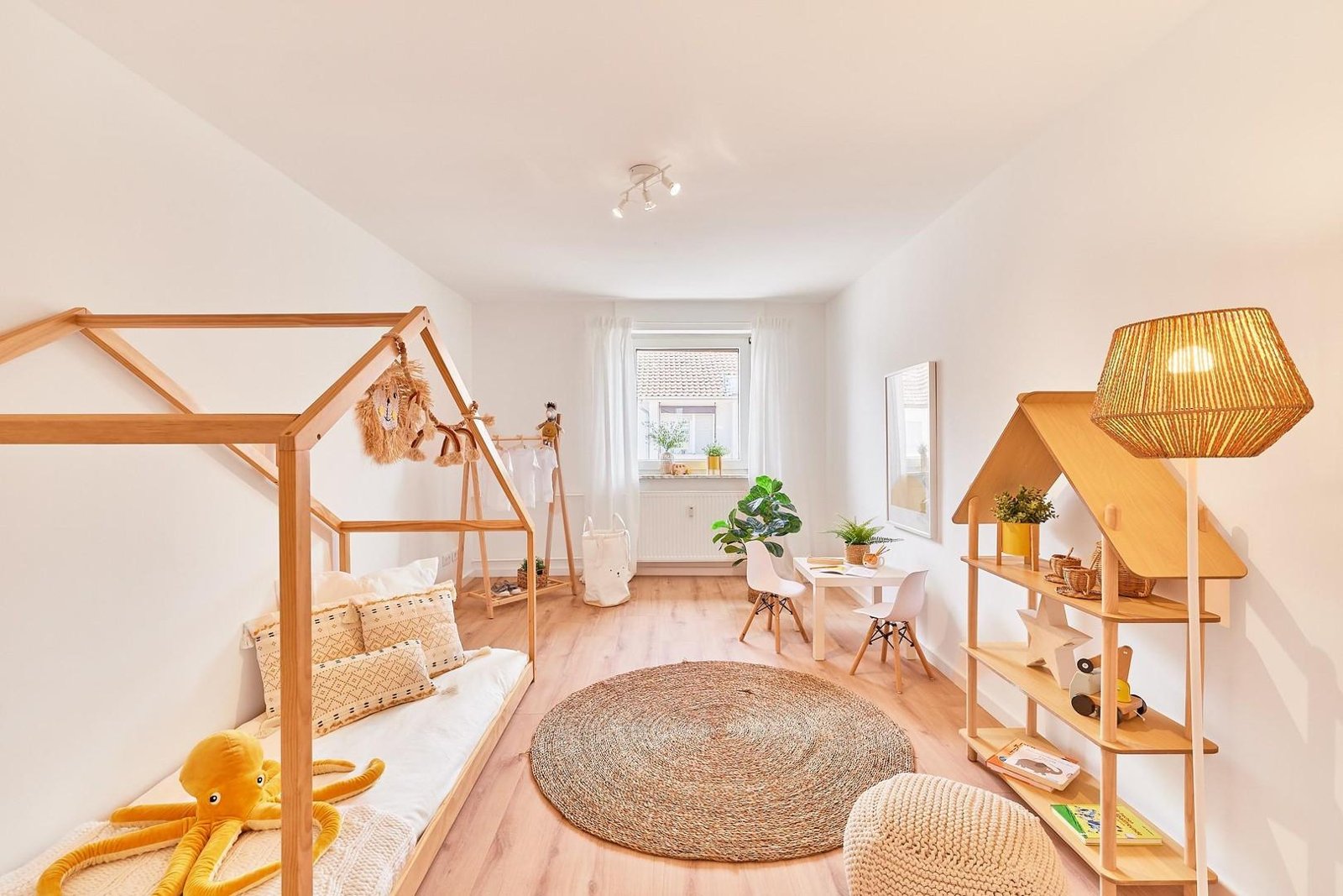 3-Zimmer-Wohnung in Rheinnähe, Mannheim-Lindenhof — Zimmer nach der Sanierung durch vivunt GmbH